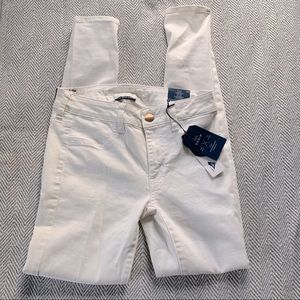 AEO Skinny Jeans/jegging NWT